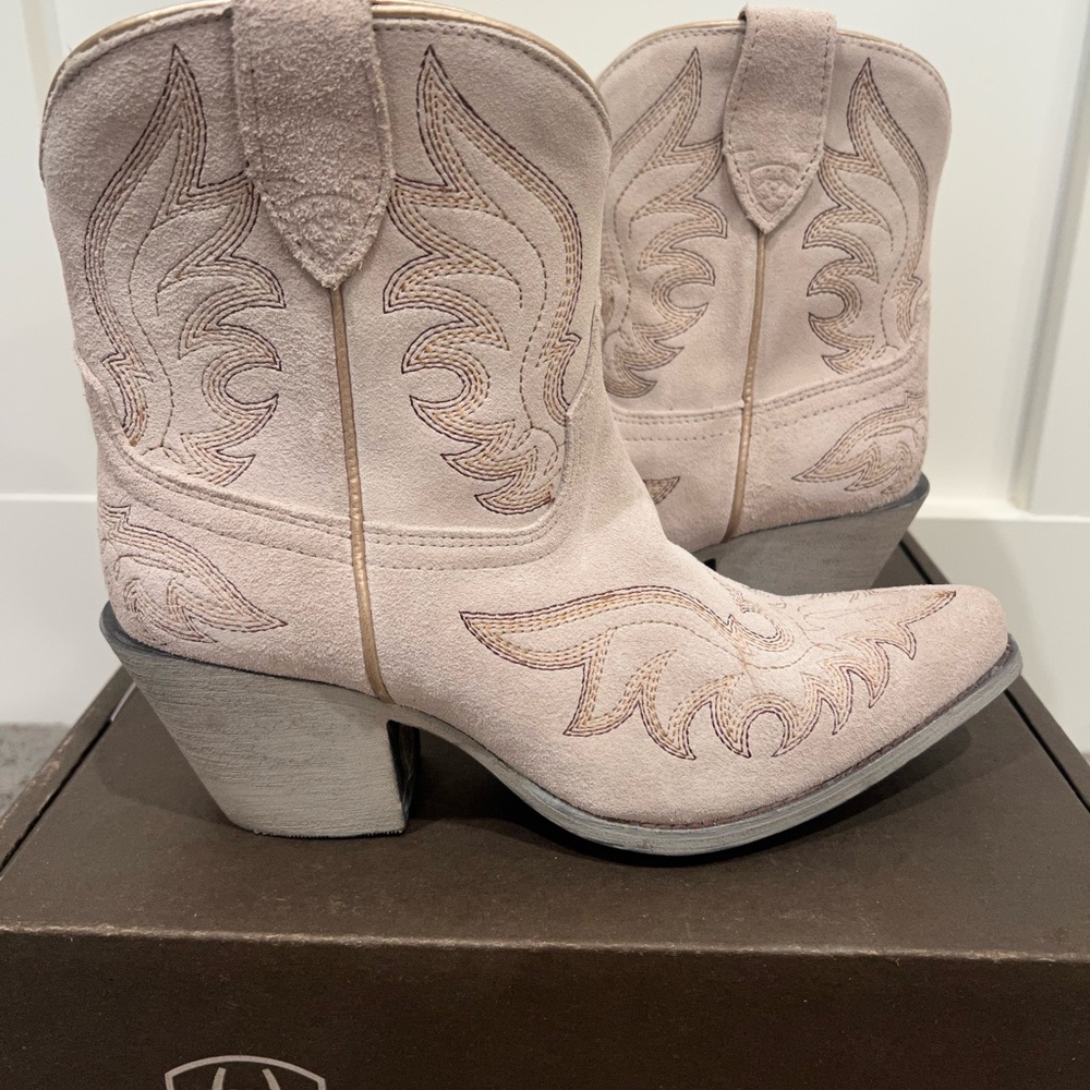 Ariat Cream Ankle Booties Chandler cloud White Sand